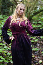 Load image into Gallery viewer, MTO Boudica Robe