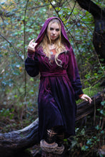 Load image into Gallery viewer, MTO Boudica Robe