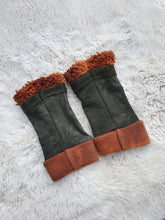 Load image into Gallery viewer, RTS Wristwarmers #1