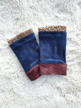 Load image into Gallery viewer, RTS Wristwarmers #8
